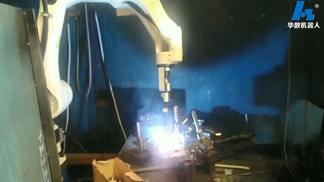 钢结构件焊接视频-JH605焊接机器人